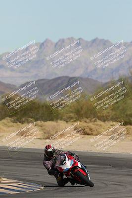 media/Nov-16-2025-Race Pace (Sun) [[8c5fa54630]]/Non Verified Riders (1st 20 Minutes)/2-Turn 10 (1010am)/